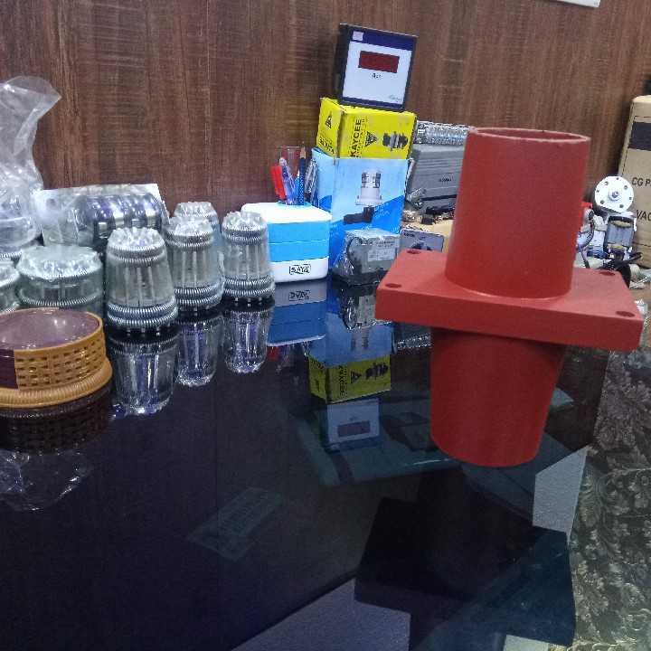 Crompton Make 11kv Ocb Apoxy Spout