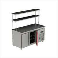 Stainless Steel Pick Up Counter With Under Refrigerator Capacity: 400 Ton/day