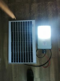 SEMI INTEGRATED SOLAR STREET LIGHT