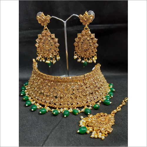 Fancy Kundan Choker Necklace Set