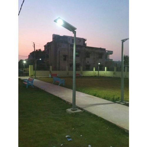 24 Watt Solar Led Street Light Cable Length: Nr  Meter (M)