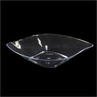70 Ml Glass Plain Leaf Shape Plate