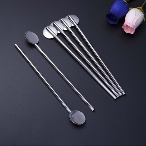Metal straw and spoon