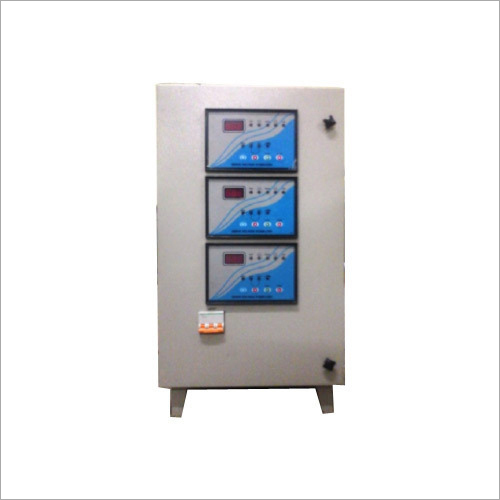 Air Cooled Three Phase Voltage Stabilizer Ambient Temperature: 40-50 Celsius (Oc)