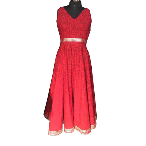 Desginer Ladies Sleeveless Gown
