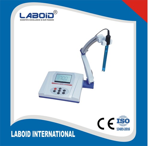 Digital pH meter By LABOID INTERNATIONAL