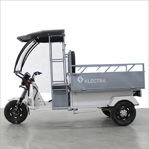 Material Loader Electric Rickshaw Load Capacity: 700-800  Kilograms (Kg)