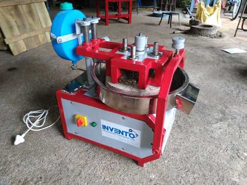 Mini Sandalwood Paste Making  Machine Power: 0.5 Horsepower (Hp)