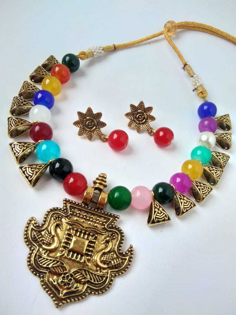 Pendant Multicolor Beaded Necklace with Earrings