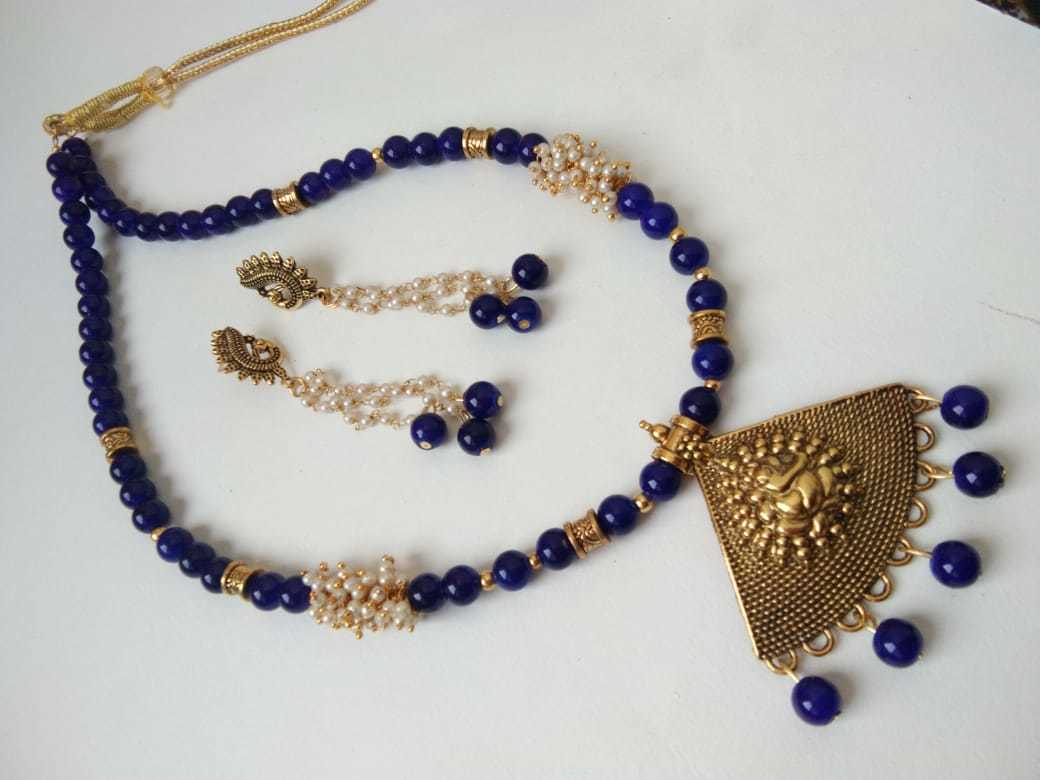 Beaded Jumkhi Necklace