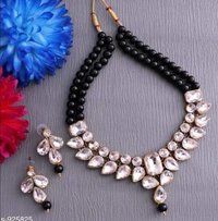 Kundan Beaded Necklace Set