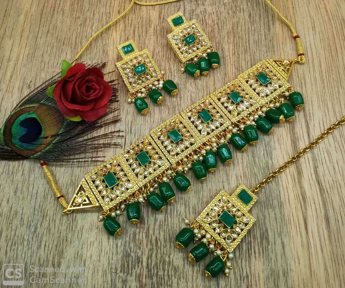 Kundan Choker Necklace with Earrings