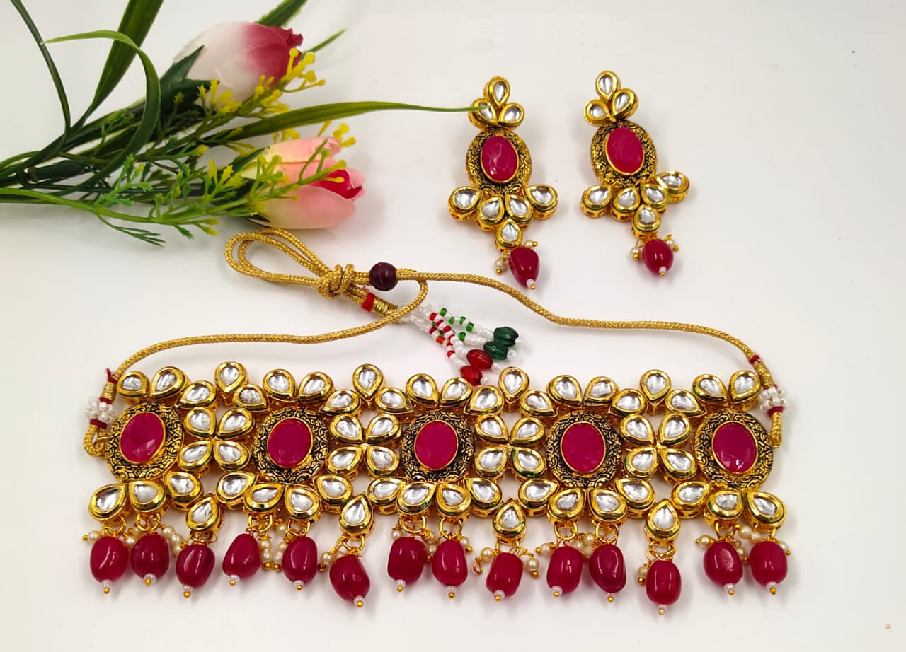 Heavy Kundan Choker Necklace Set