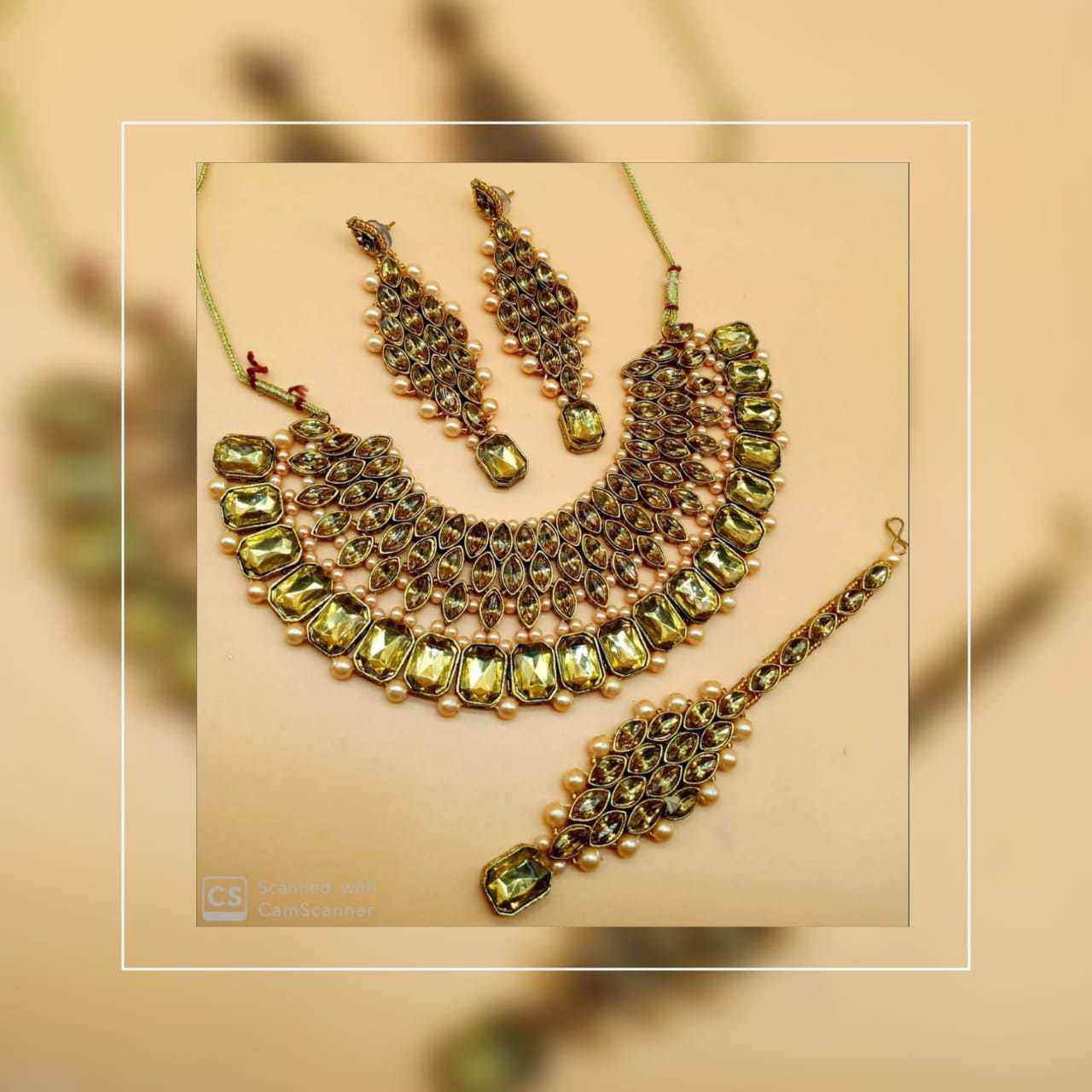 Colorful Kundan Choker Necklace Set
