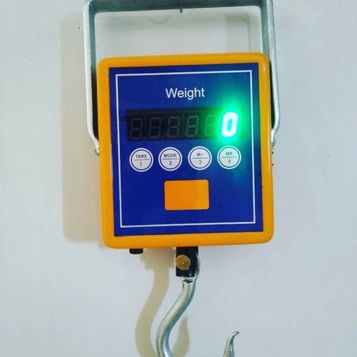 Hanging Weighing Machine Accuracy: 10-50 Gm