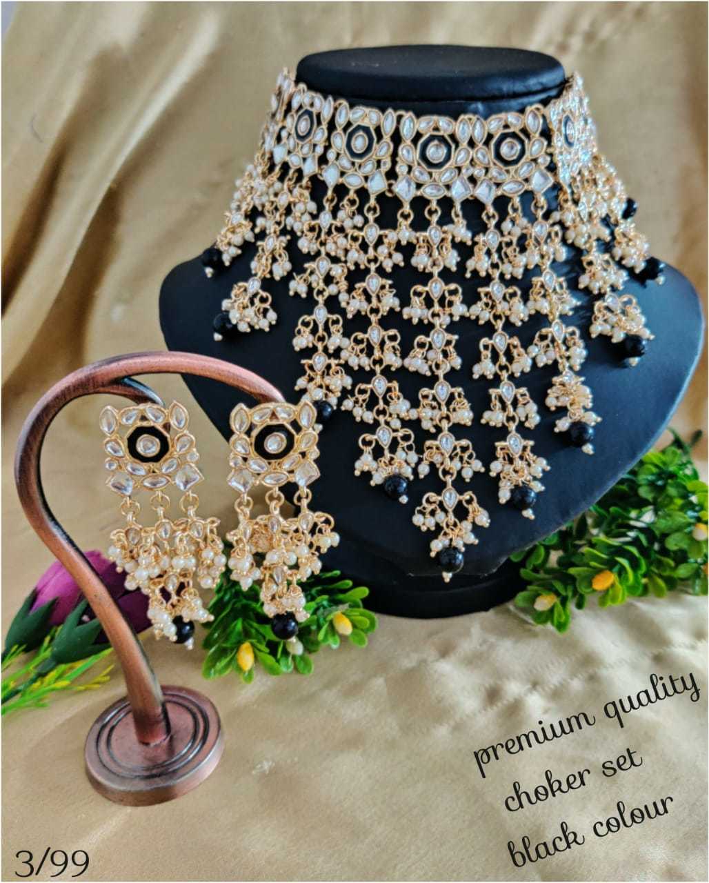 Choker Stone Necklace with Earrings and Maang Tika