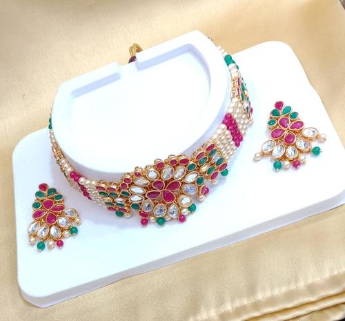 Kundan Pearl Choker Necklace Set