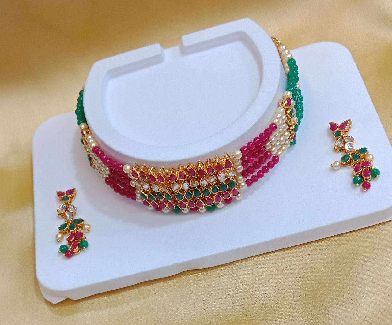 Kundan Pearl Choker Necklace Set