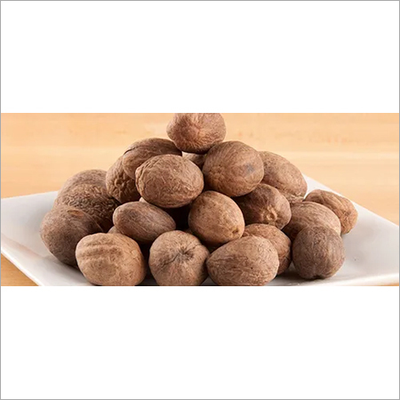 Dried Nutmeg Spices
