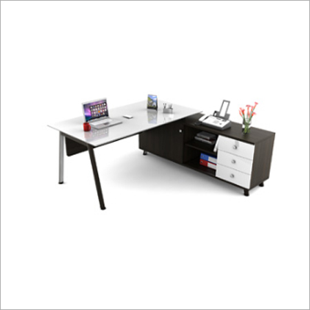 ICON DIRECTOR SUITE WITH STORAGE 1800