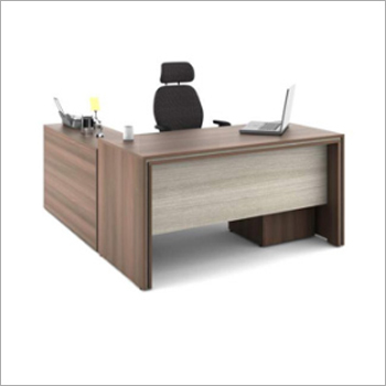 MARIO DIRECTOR SUITE 1800 WITH CREDESTAL TYP2