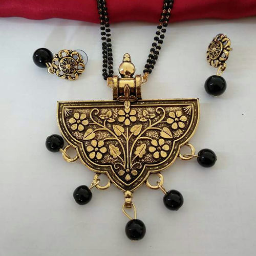 Designer Mangalsutra With Earrings