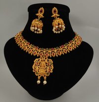 Golden Metal Necklace Set