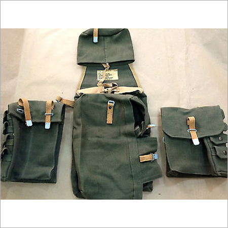 GERMAN WWII ENGINEER ASSAULT PACK BACKPACK WITH SIDE POUCHES