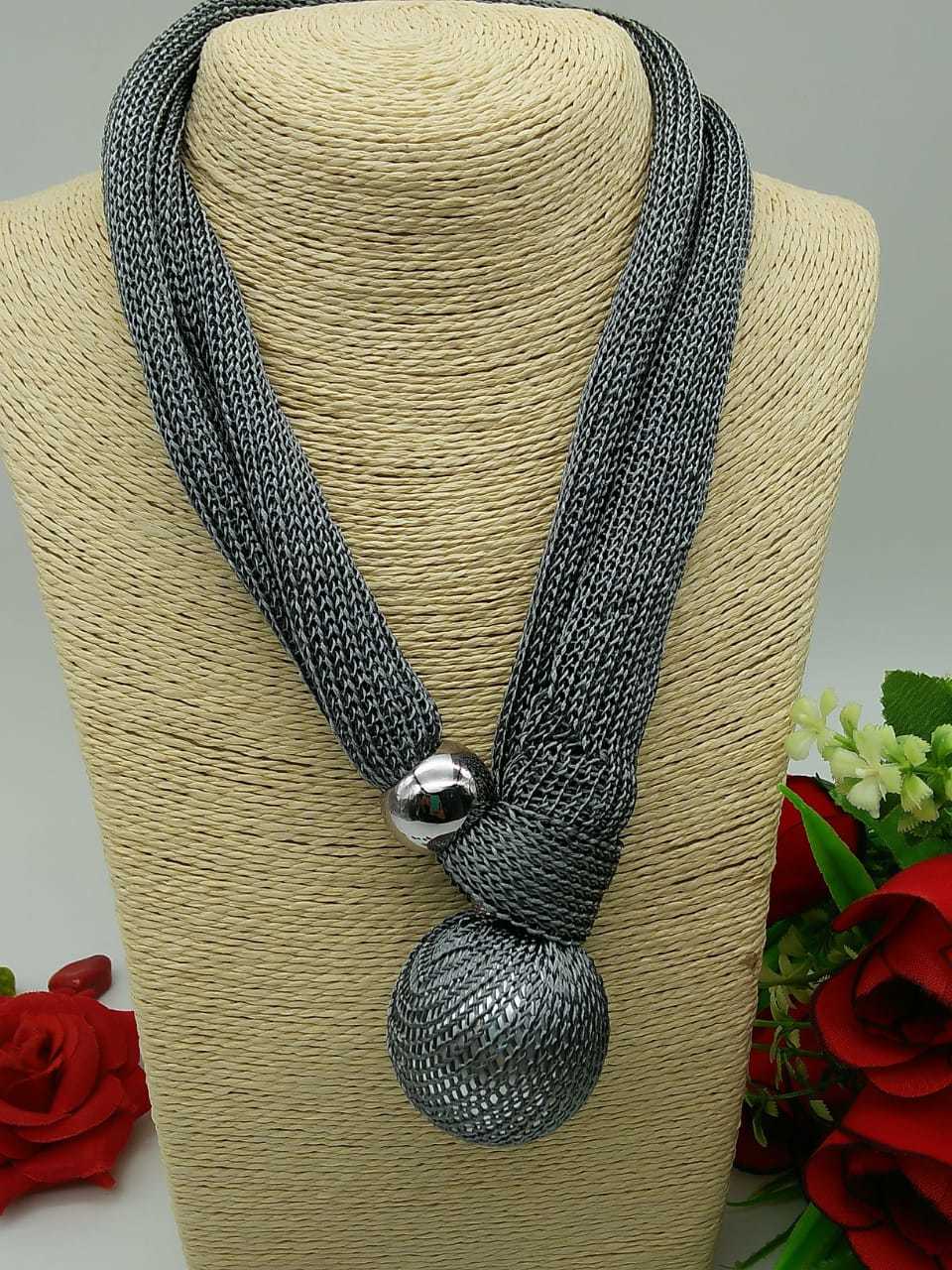 Fabric Net Necklace