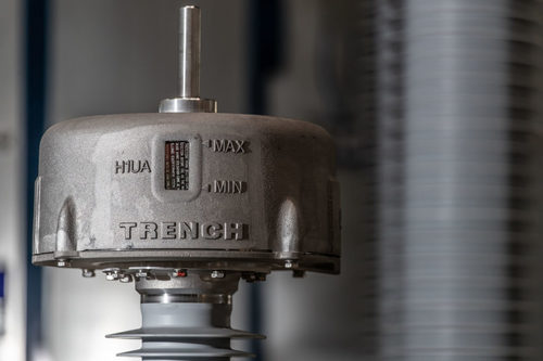 Oil-Insulated Voltage Transformers - Aluminum, 550 kV Primary, 100 V Secondary | IEC 61869, IEC 62271 Seismic Rated, Oil/Paper Insulation, Accurate, Reliable, Customizable