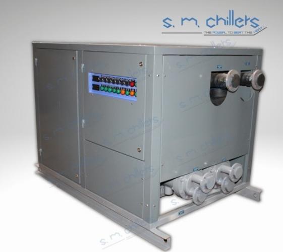 Water Cooled Screw Chiller - Color: Standerd