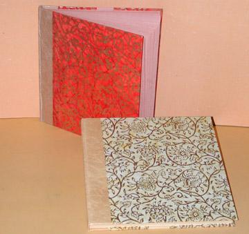 हाथ से बने चौकोर नोटबुक