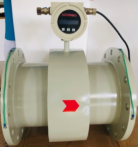 White Accumax Flow Meter