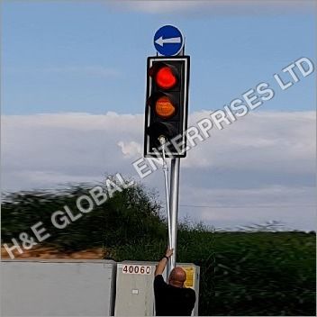 Traffic Signal Cleaner