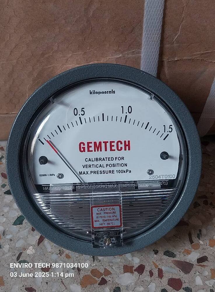 CBDPG Digital Differential Pressure Gauge - 0-10000 PA Range | LCD Display, Battery or 24V Powered, Built-in Buzzer and Backlight, Ideal for Clean Room and Pharmaceutical Applications