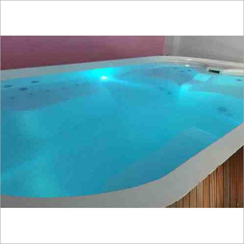 Hotel Swimming Pool
