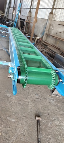 Sidewall Cleated Conveyor - Material: Ss