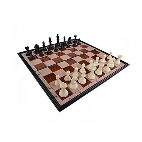 Travelling Magnetic Folding Chess Game