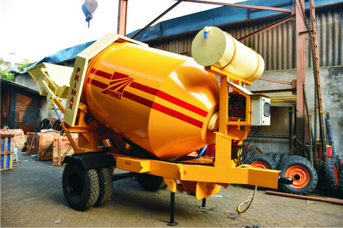 Self Loading Concrete Mixer