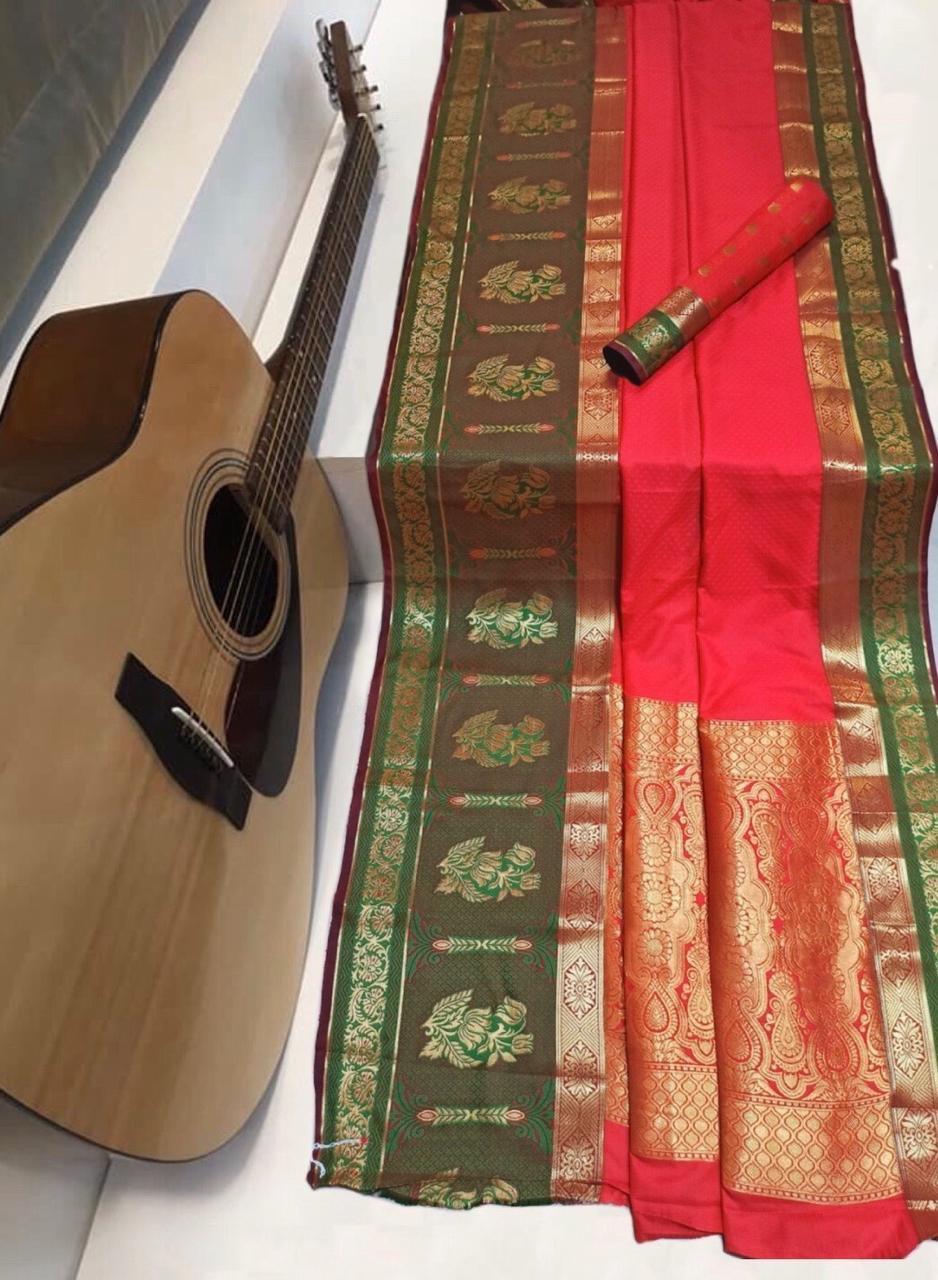 Soft kanchipuram silk weaving saree