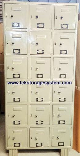 Staff Industrial Worker Locker