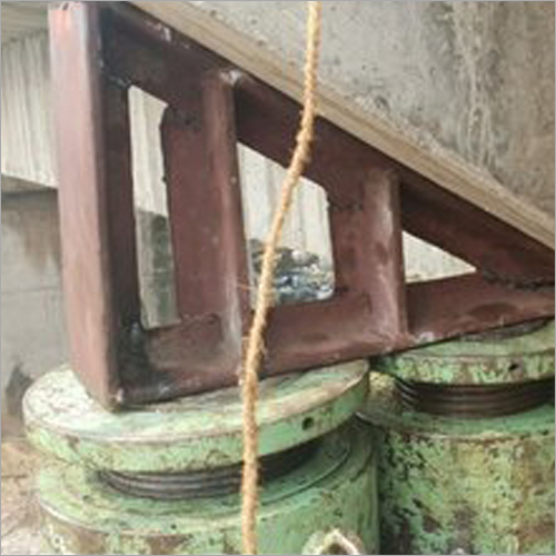 Bridge Hydraulic Jack
