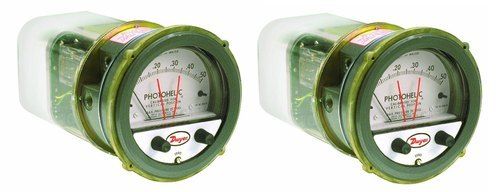 Dwyer A3000-00 Photohelic Pressure Switch Gauge 0-0.25 Inch WC