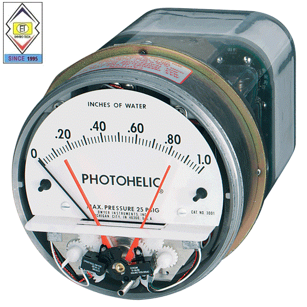 Dwyer A3000-150CM Photohelic Pressure Switch Gauge Range 0-150 cm w.c