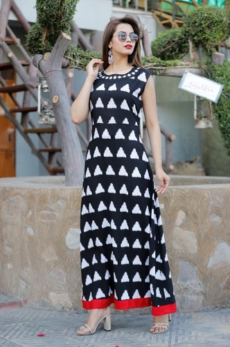 Black Daily Wear Gown at Best Price in 