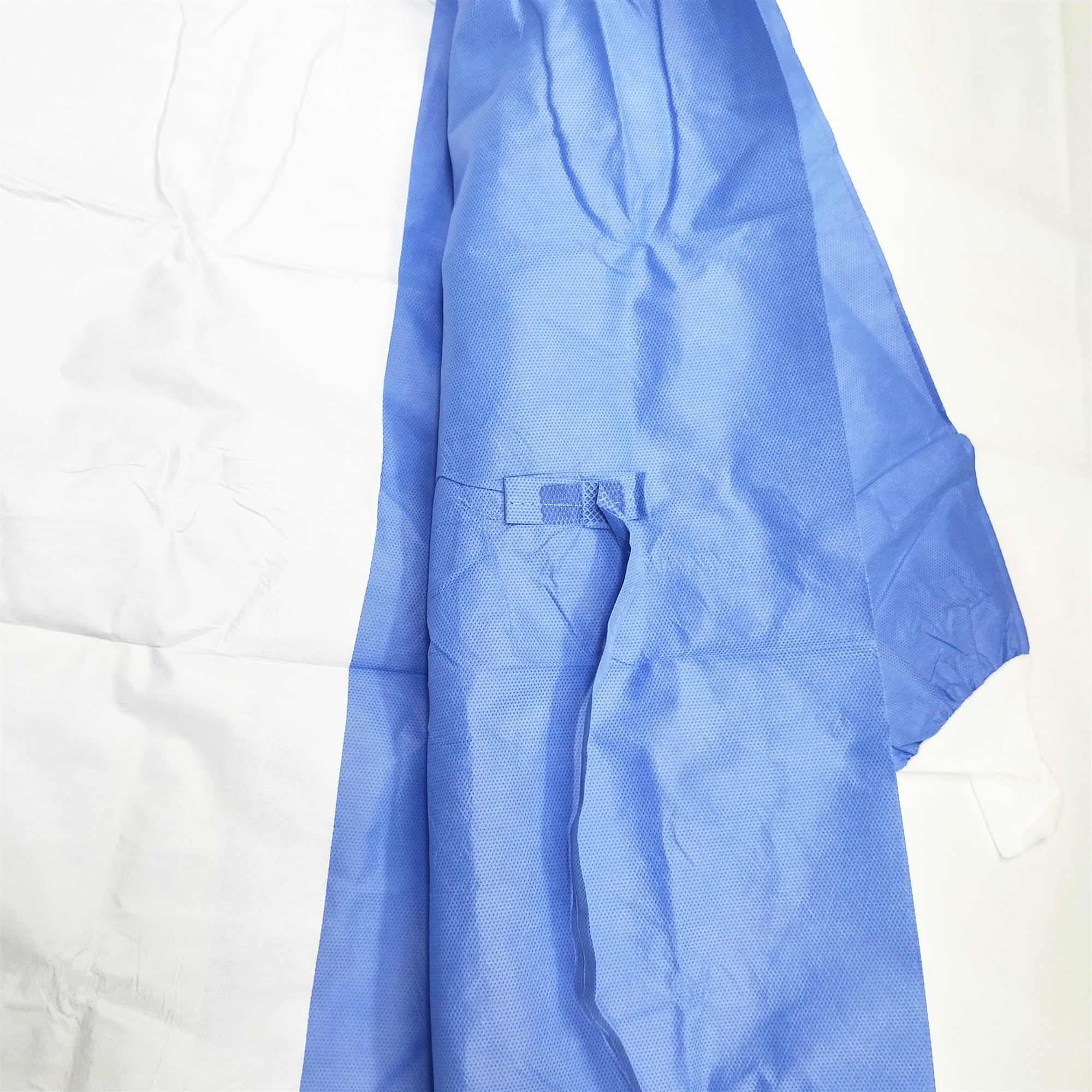 Medical Use Non Woven SMS Tie Back Disposable Surgical Gown for Hospital