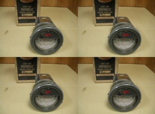 Dwyer A3000-3KPA Photohelic Pressure Switch Gauge Range 0-3 kPa.