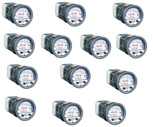 Dwyer A3000-4KPA Photohelic Pressure Switch Gauge Range 0-4 kPa.