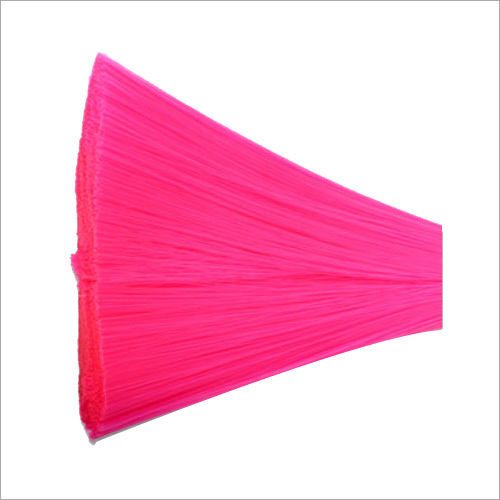 Monofilament Pink Yarn Brush
