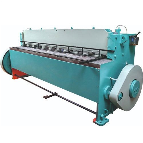 Plate Cutting Machine By RUDRAKSH ENGINEERING